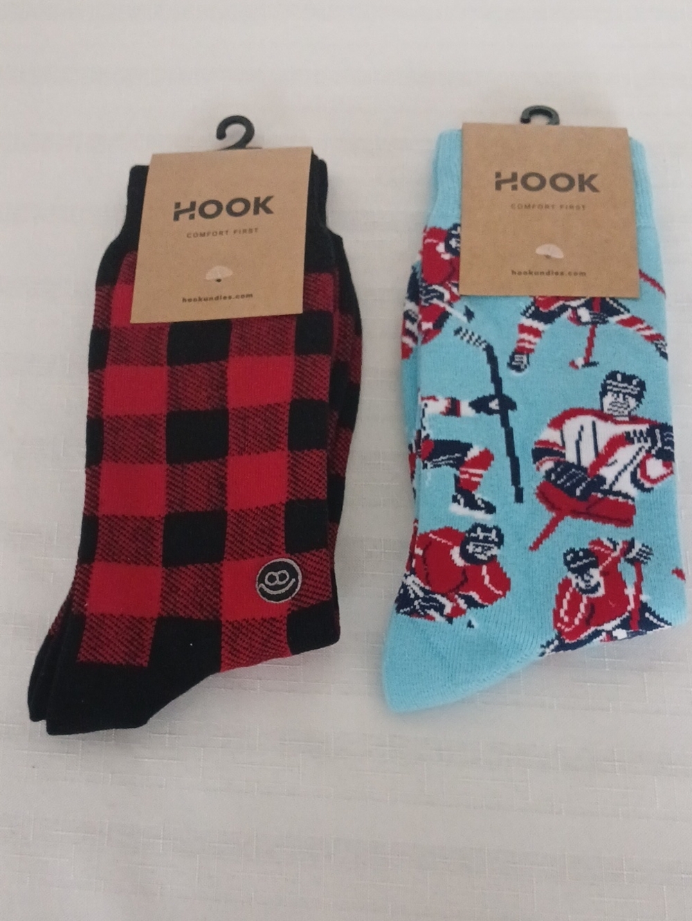 HOOK Men's 2-Pack Crew Socks - Red Buffalo Check & Light Blue Hockey Print